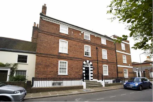 Substantial Barnet townhouse, A1253