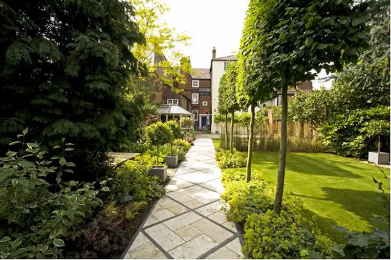 Substantial Barnet townhouse, A1253 (photo 6)