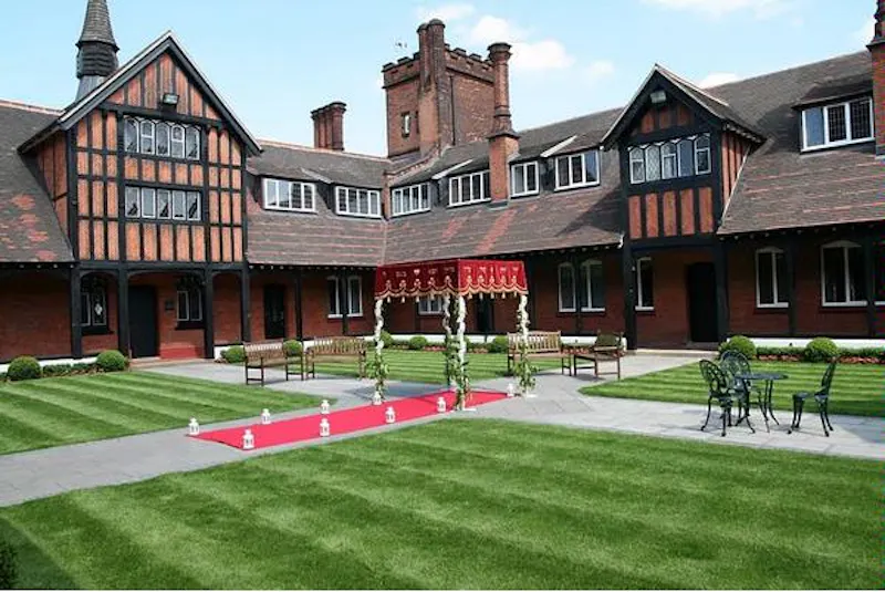 Garden at Hendon boutique hotel and venue, R745 (photo 14)
