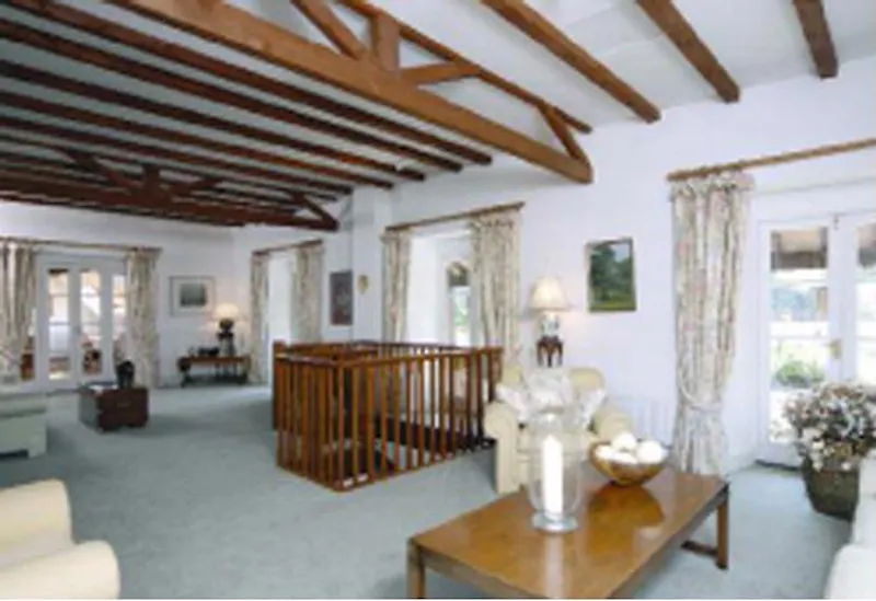 Farmhouse in Malmesbury, L626 (photo 6)