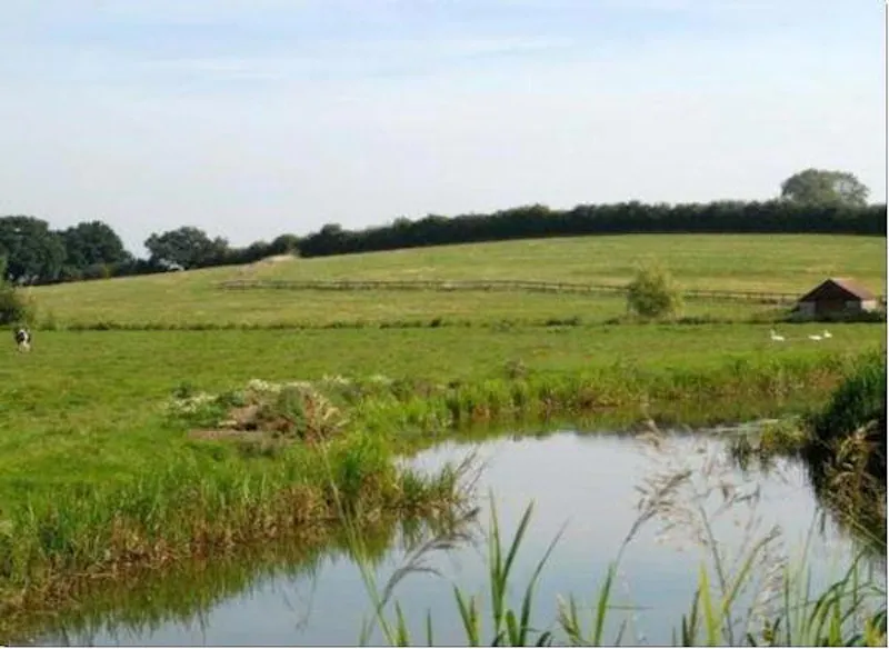 Views - country at Farmhouse in Malmesbury, L626 (photo 9)