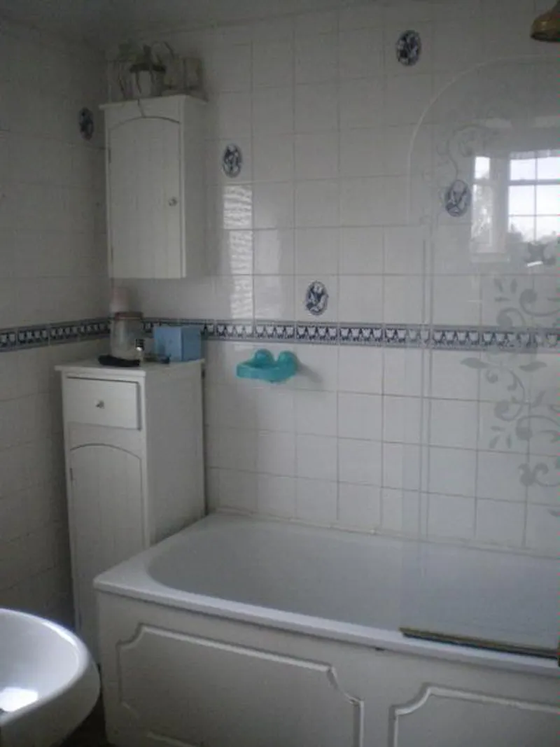 Bathroom at Film location E344 in London (photo 18)