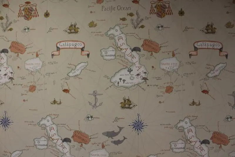 Wallpaper at Georgian Malvern Hills house , A1214 (photo 94)
