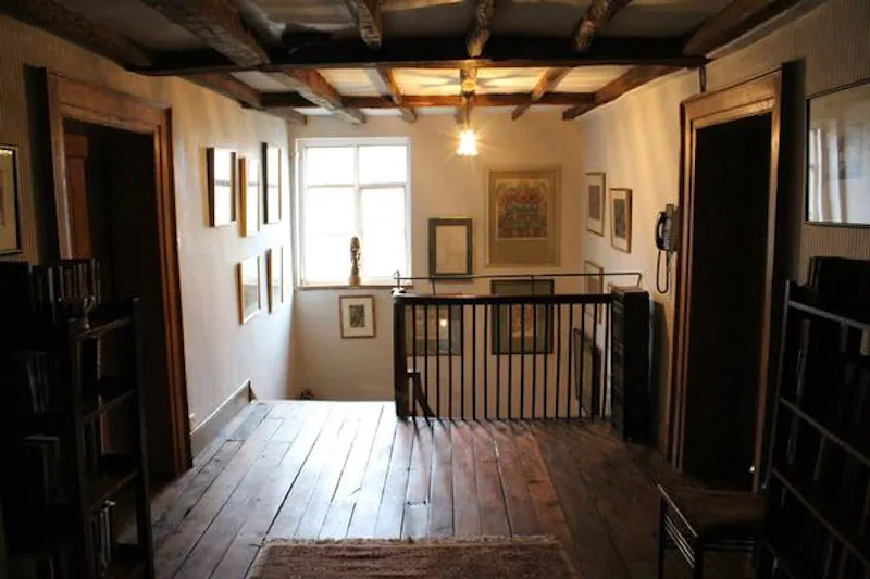 Beams at Georgian Malvern Hills house , A1214 (photo 117)