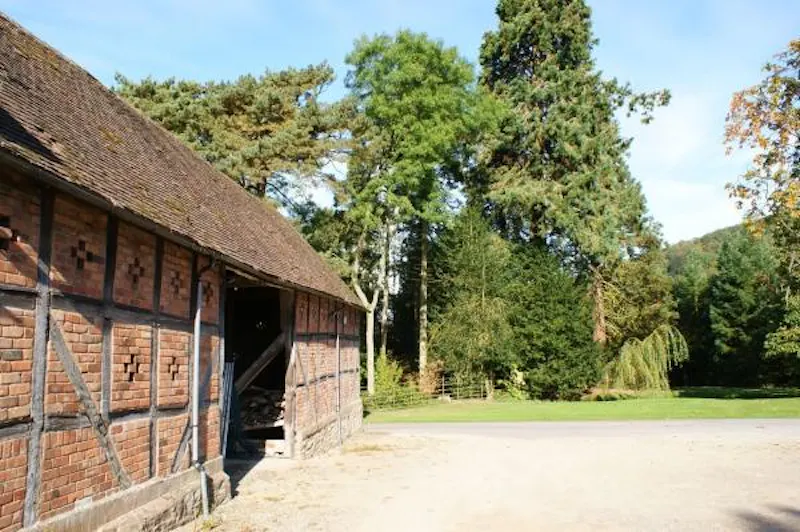 Stable / Outbuildings at Georgian Malvern Hills house , A1214 (photo 136)