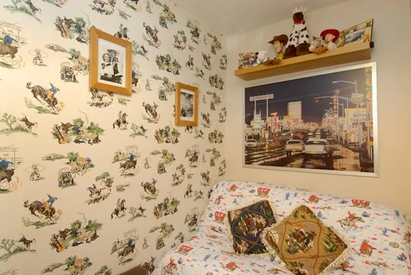 Bedroom - child's at Film location D2021 in Hertfordshire (photo 20)