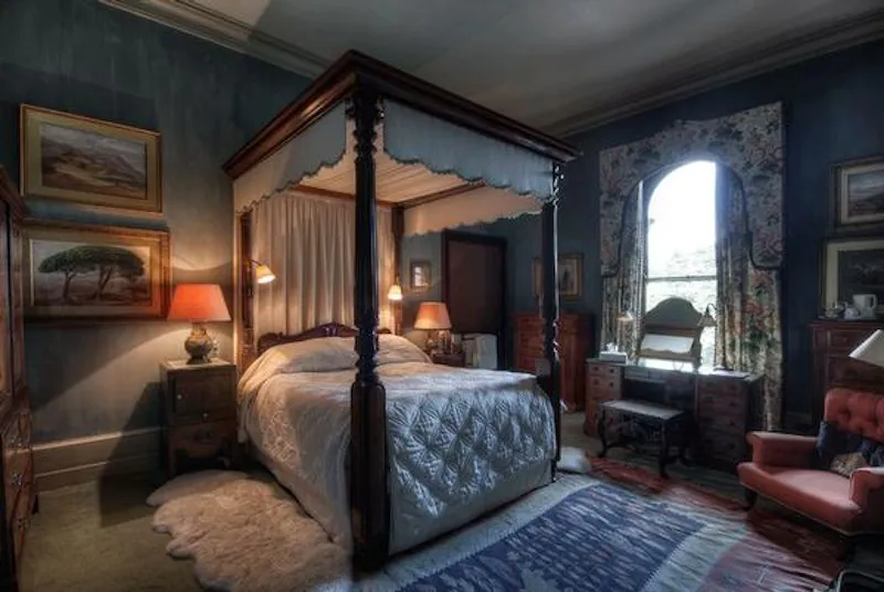 Opulent castle in Ledbury, G273 (photo 15)