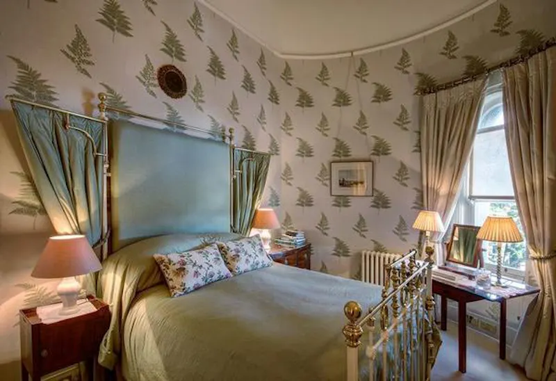 Opulent castle in Ledbury, G273 (photo 19)