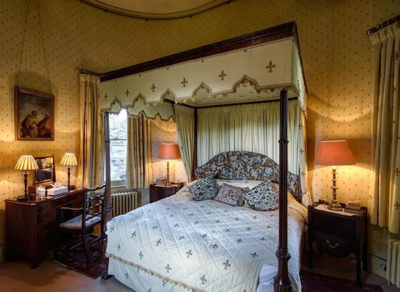 Opulent castle in Ledbury, G273 (photo 26)