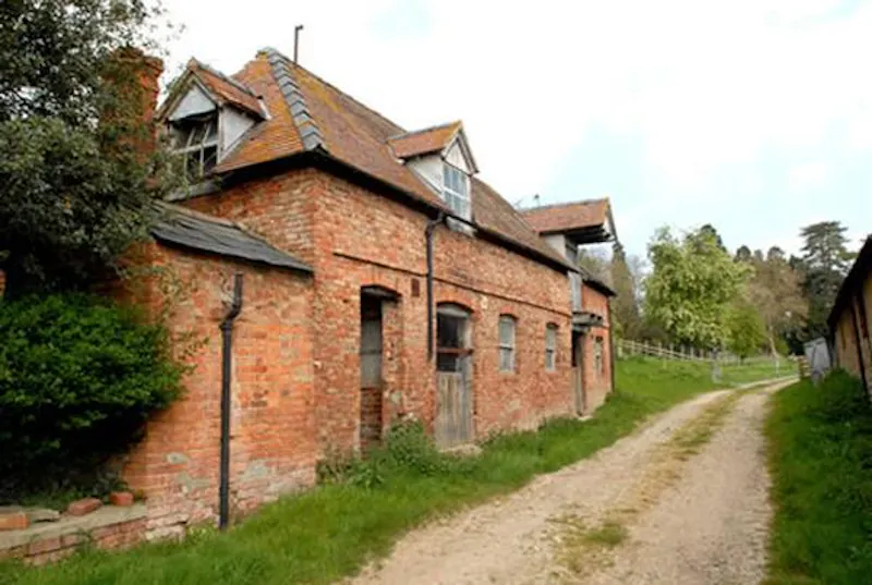 Stable / Outbuildings at Opulent castle in Ledbury, G273 (photo 49)