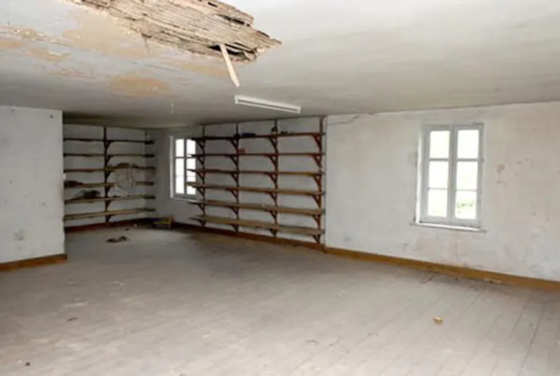 Attic at Opulent castle in Ledbury, G273 (photo 59)