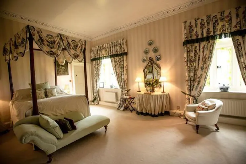 Victorian Gothic estate in Snaith, G277 (photo 14)