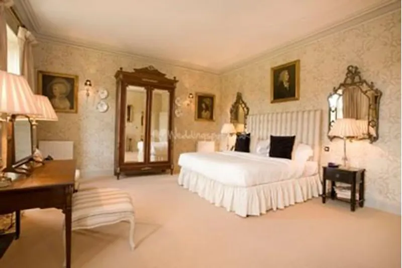 Victorian Gothic estate in Snaith, G277 (photo 16)