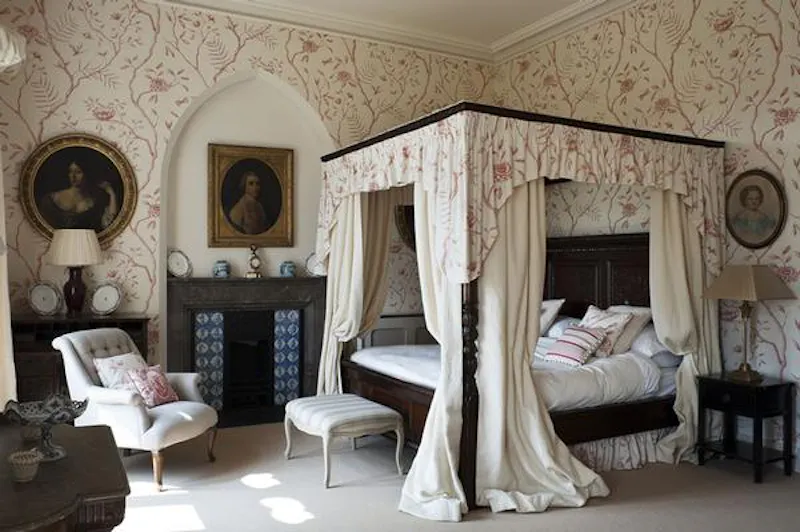 Bedroom at Victorian Gothic estate in Snaith, G277 (photo 18)