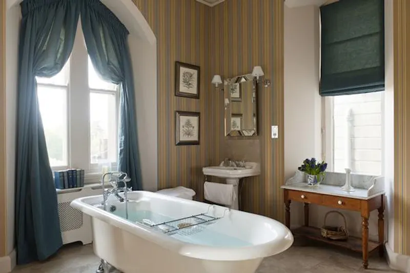 Victorian Gothic estate in Snaith, G277 (photo 24)
