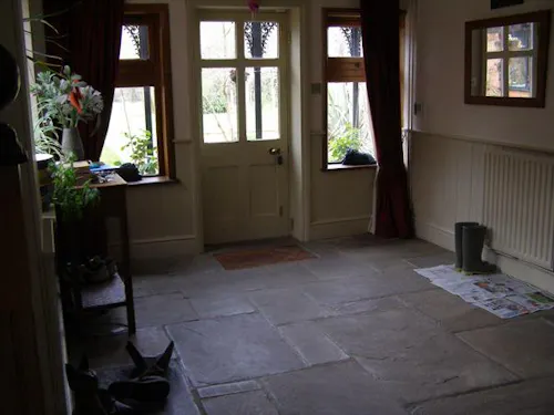 Motcombe 19th Century house, B1545