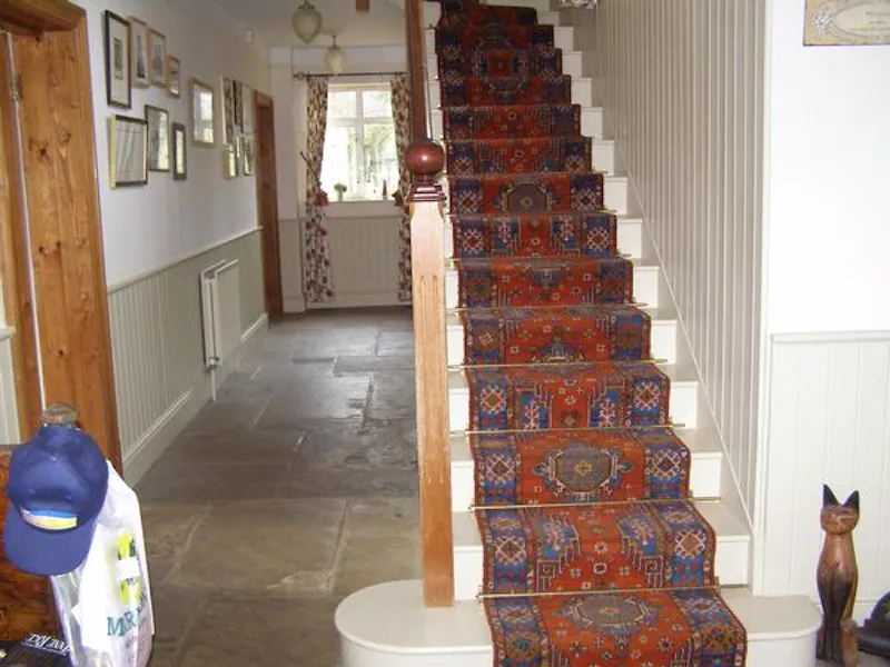 Staircase at Motcombe 19th Century house, B1545 (photo 3)