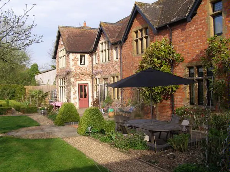 Motcombe 19th Century house, B1545 (photo 12)