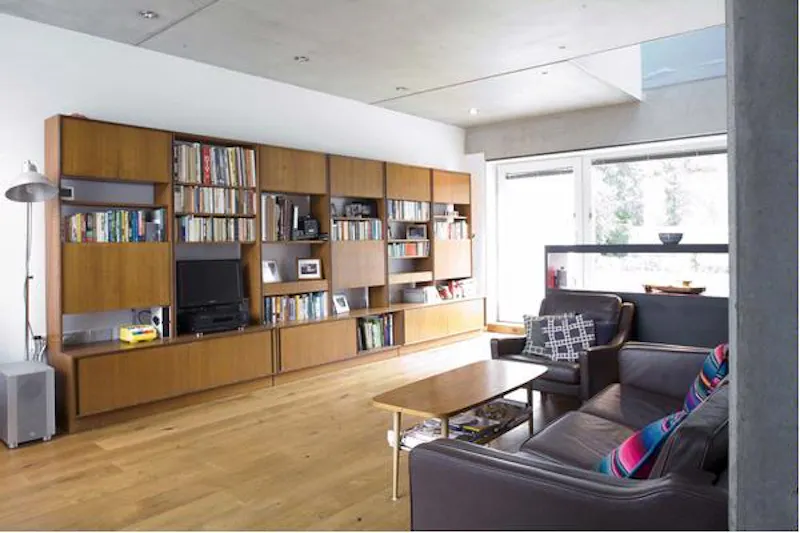Living Room at Architectural Kilburn house, D2057 (photo 10)