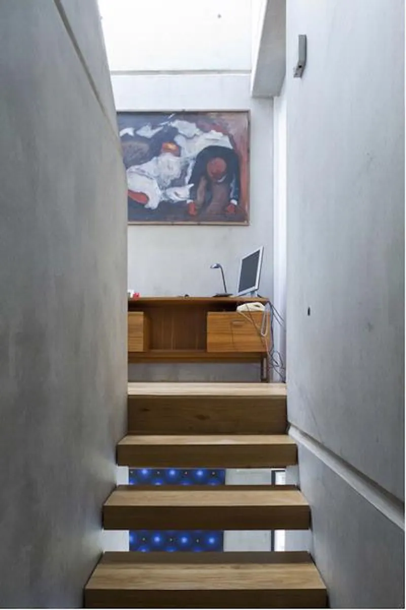 Architectural Kilburn house, D2057 (photo 31)