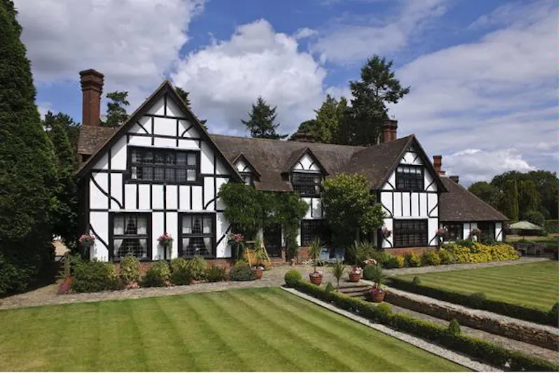 Country views Surrey Tudor style home, M274 (photo 1)