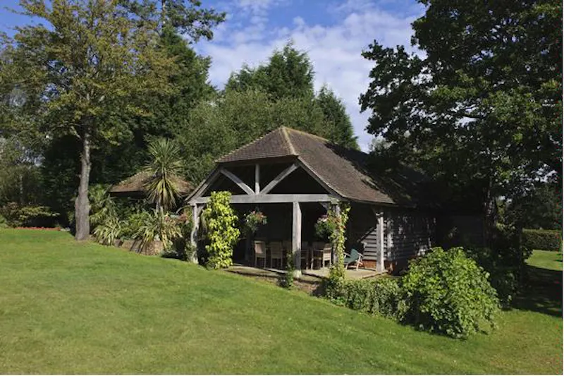 Summer house at Country views Surrey Tudor style home, M274 (photo 22)