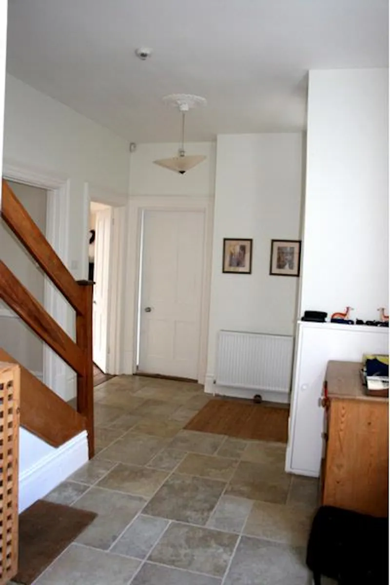 Corridor at Handsome house in Henley, B1546 (photo 23)