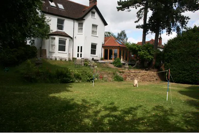 Handsome house in Henley, B1546 (photo 25)