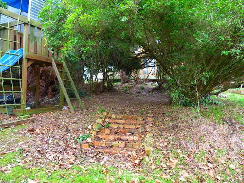 Handsome house in Henley, B1546 (photo 28)