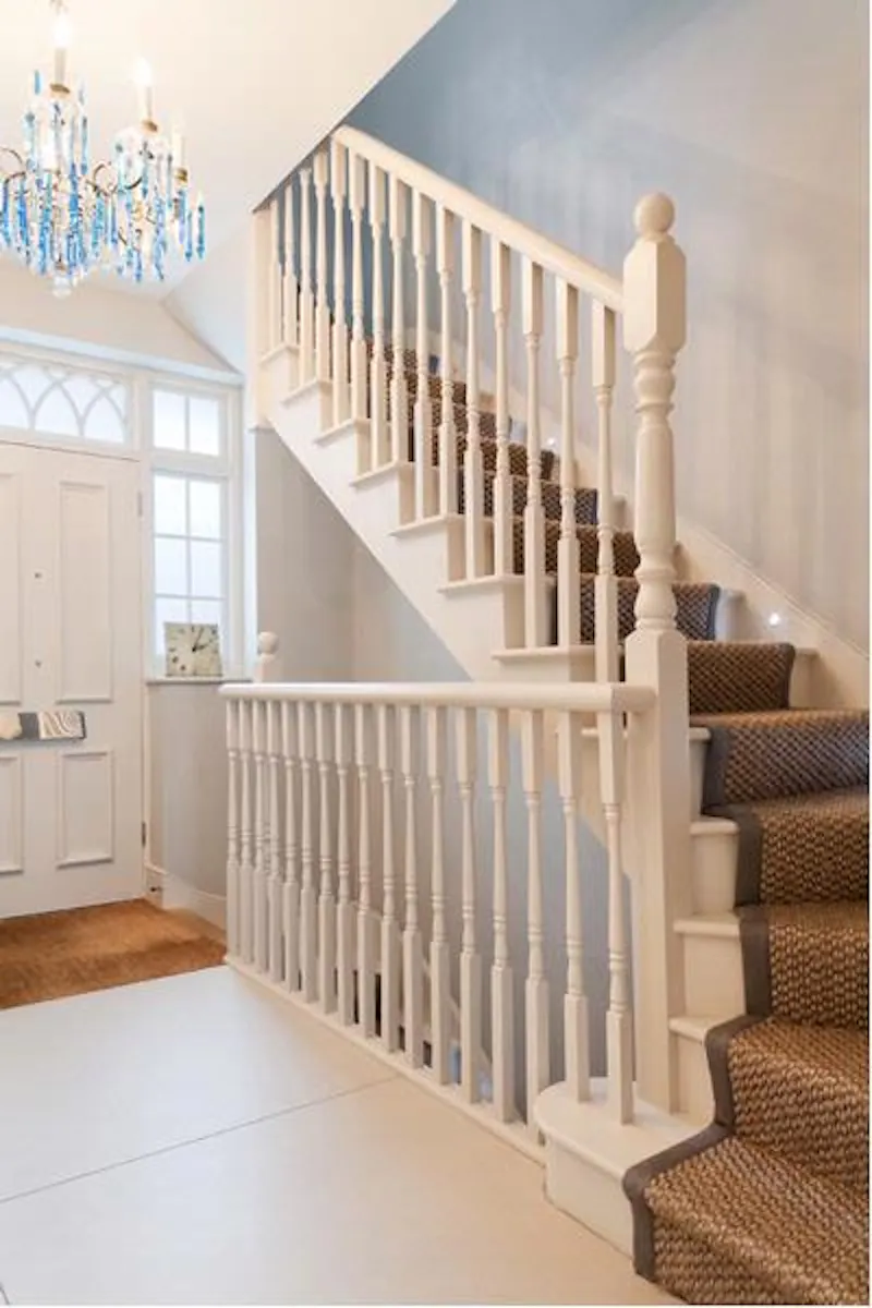 Entrance hall at Stylish Wandsworth family house, E346 (photo 2)