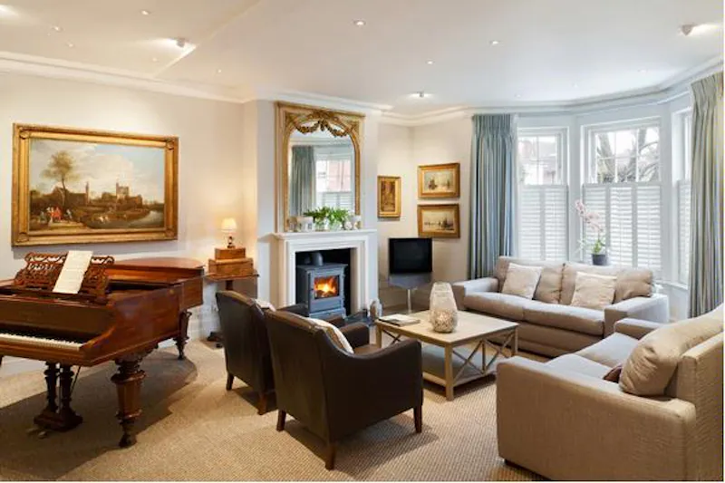 Living Room at Stylish Wandsworth family house, E346 (photo 8)