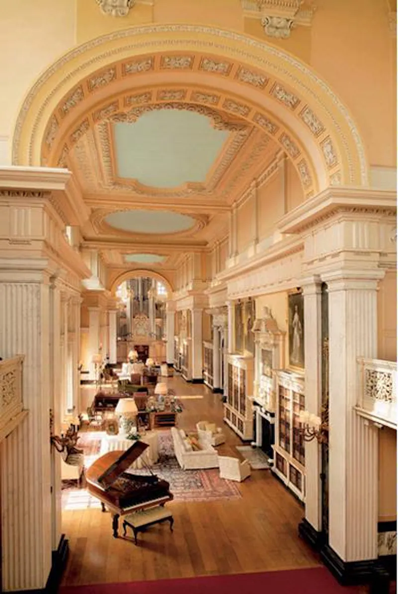 Piano at Extraordinary Woodstock palace , G71 (photo 40)