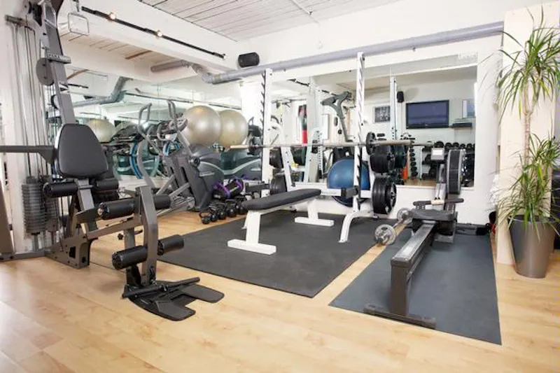 Kensal Green fitness studio, Q49 (photo 2)
