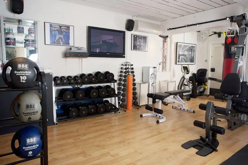 Floor - wooden at Kensal Green fitness studio, Q49 (photo 3)