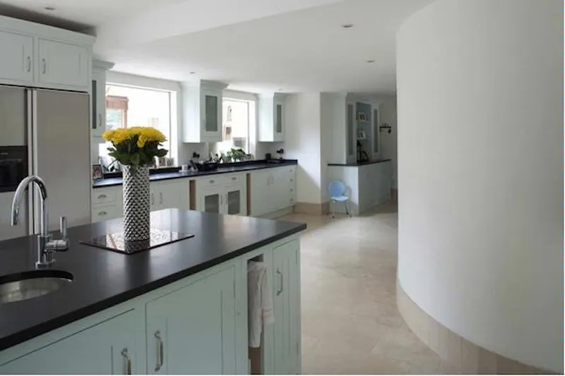 Kitchen island at Walton-on-Thames Arts and Craft, D2063 (photo 9)