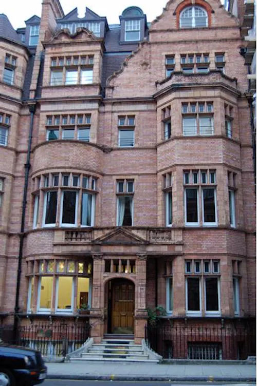Knightsbridge school, J210