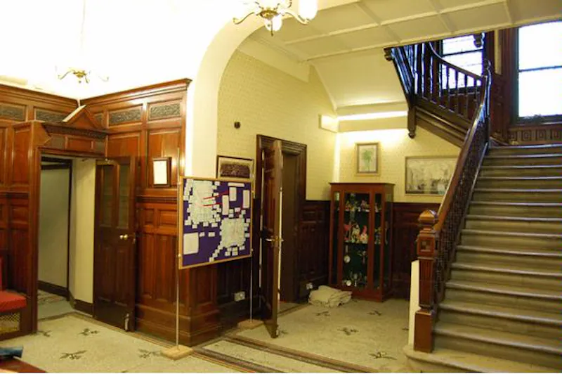Knightsbridge school, J210 (photo 3)