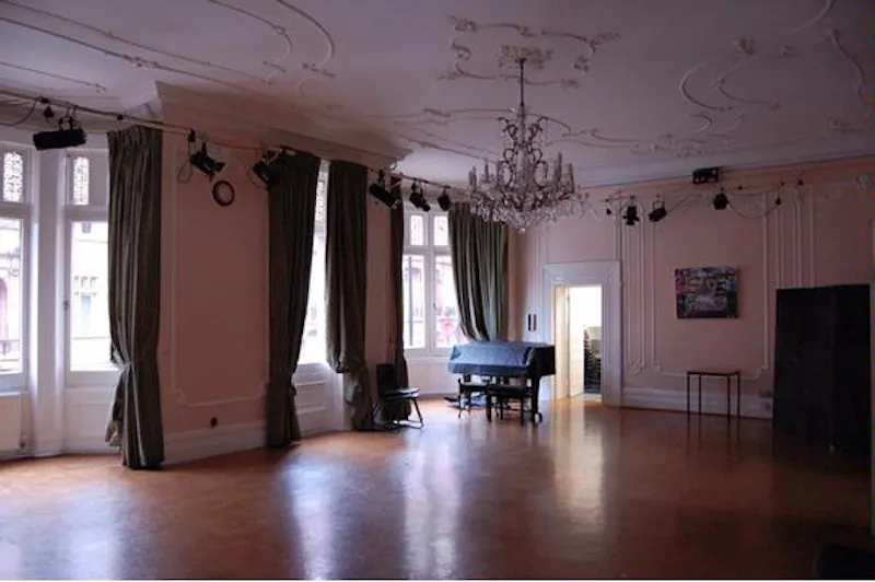 Knightsbridge school, J210 (photo 10)