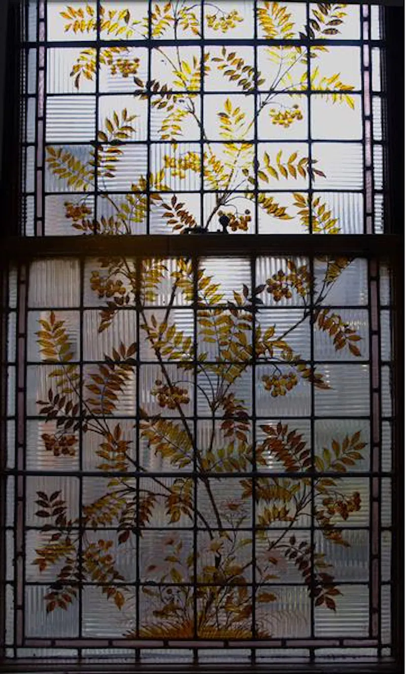 Glass at Knightsbridge school, J210 (photo 17)