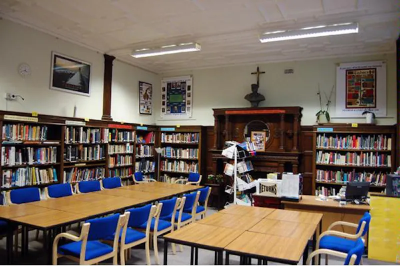 Library at Knightsbridge school, J210 (photo 19)