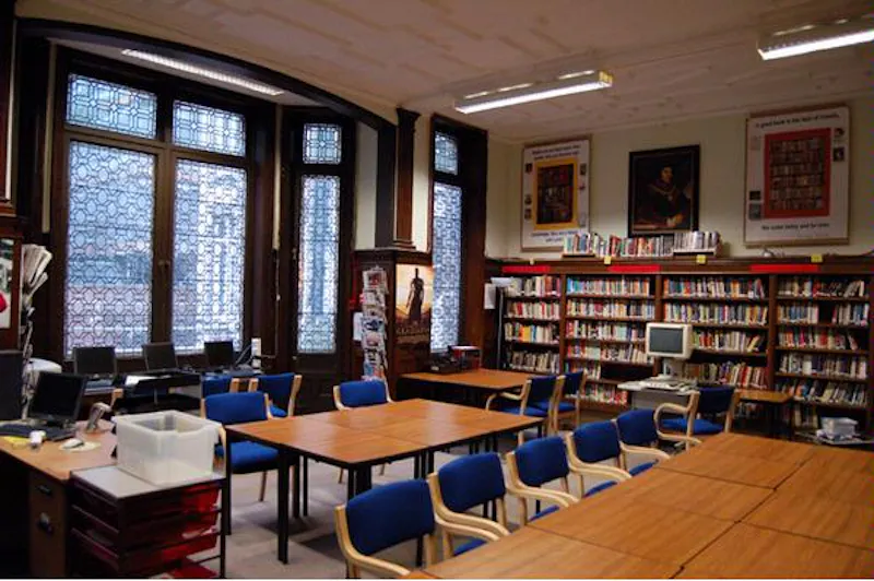 Knightsbridge school, J210 (photo 20)