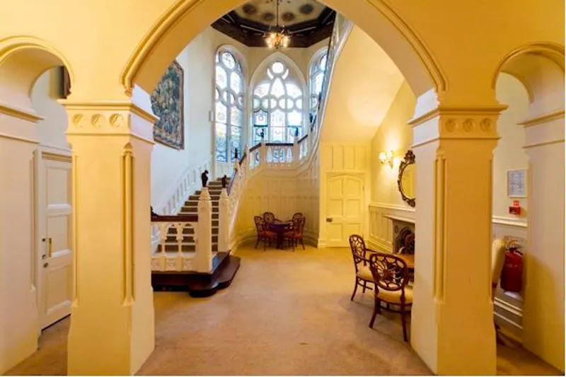 Corridor at Country house hotel near Fleet, R749 (photo 4)