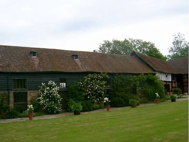 Scenic country house in Thornbury, A1259 (photo 4)