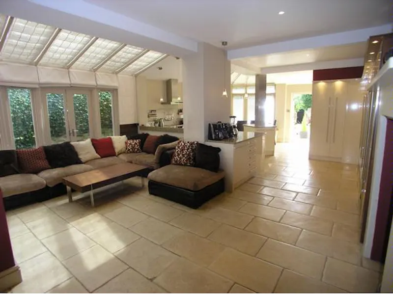 Open plan at Large Victorian house in Windsor, B1551 (photo 2)