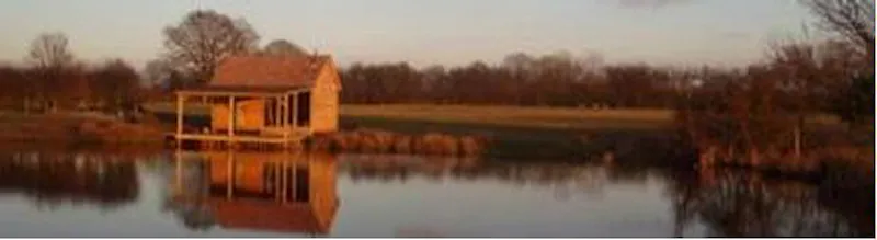 Lake at Film location L627 in Kent (photo 8)