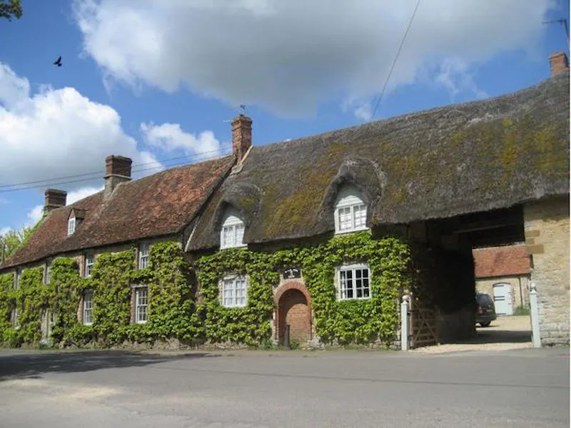 Manor House in Bicester, A1000 (photo 4)