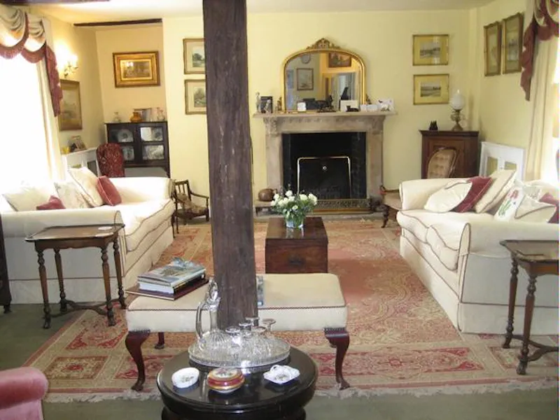 Fireplace at Manor House in Bicester, A1000 (photo 6)