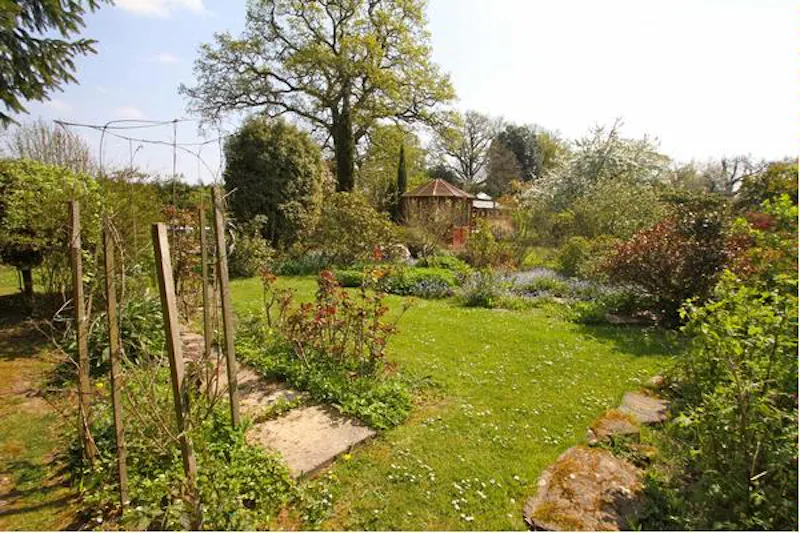 Film location C812 in West Sussex (photo 28)