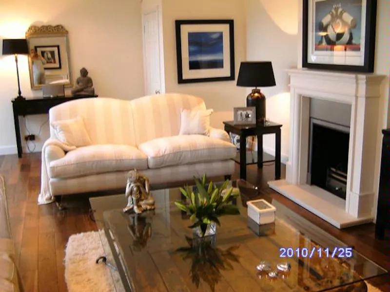 Film location D2065 in Surrey (photo 3)