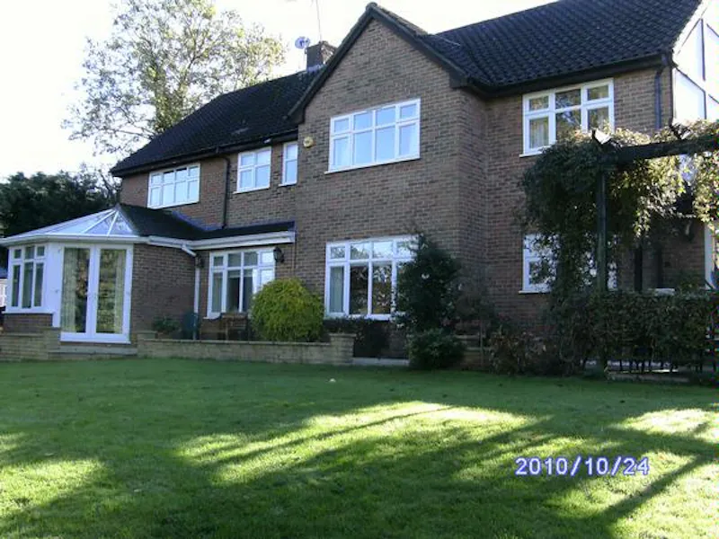 Film location D2065 in Surrey (photo 15)